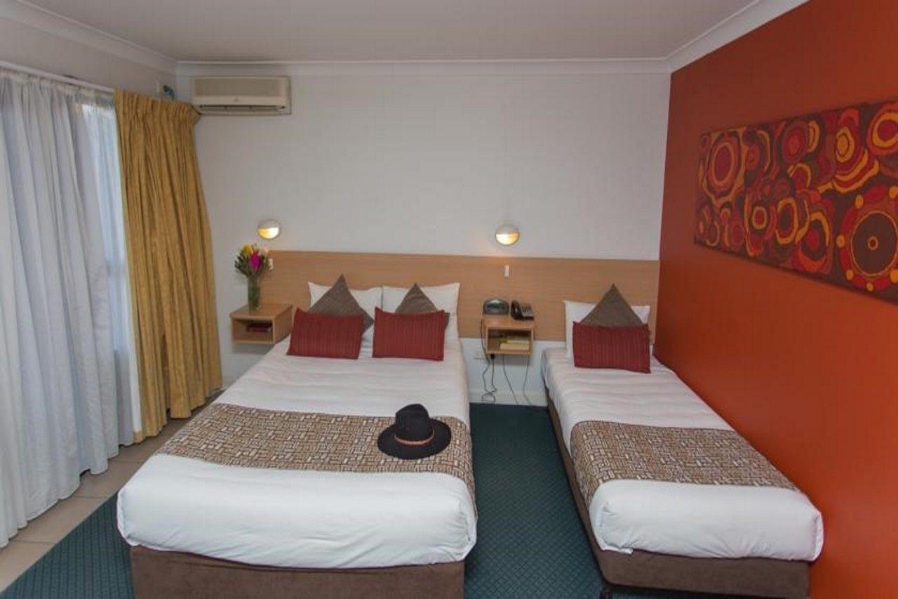 Diplomat Hotel Алис-Спрингс Экстерьер фото